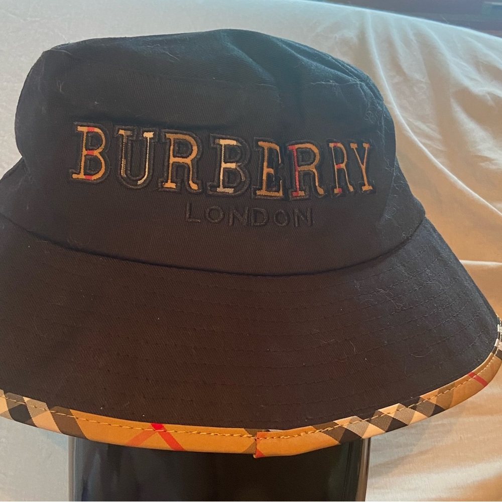Burberry Black Bucket Hat with Checkered Trim